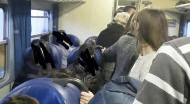 Chioggia-Rovigo, un'odissea i pendolari: treni pieni e troppo guasti - Il Gazzettino