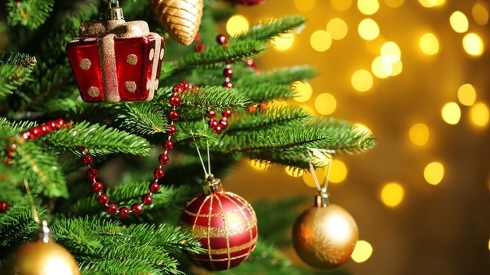 Significato Dei Regali Di Natale.Il Carrozzone Del Natale Consumistico Ma Il Vero Significato Della Festa E Un Altro