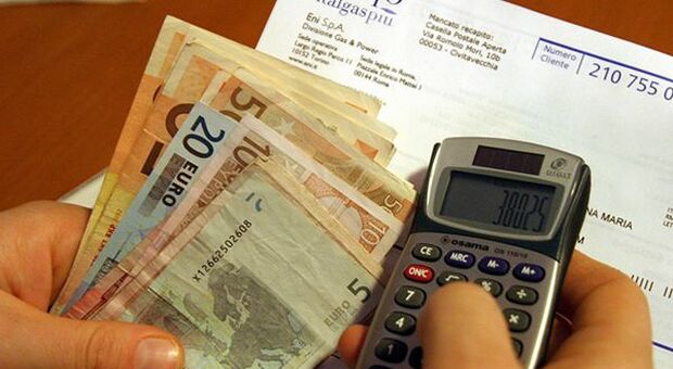 Energia, Confesercenti: taglia-bollette non basta, per PMI aumenti fino a 4 mila euro