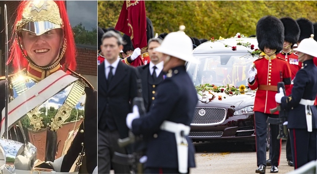 Regina Elisabetta, morta guardia reale che scortò il referetro il giorno dei funerali: aveva 18 anni