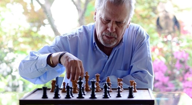 Morto Paolo Maurensig, il grande autore de " La variante di Lüneburg" che vedeva la vita come una partita di scacchi