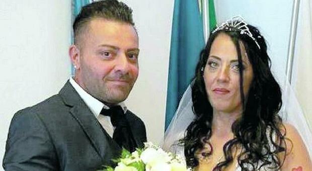 Samantha Migliore, il marito della donna uccisa dal silicone: «Mi hanno negato l'affido dei suoi 5 figli»