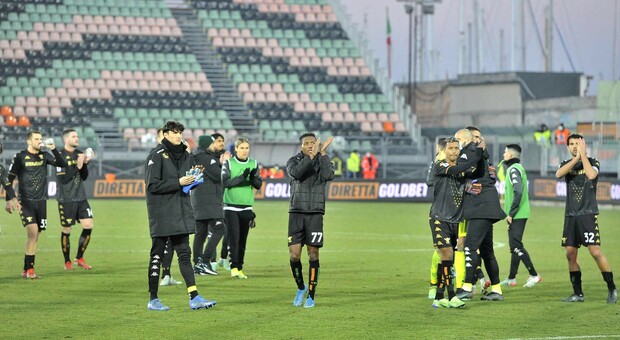 Venezia Calcio, altri giocatori positivi, a forte rischio la gara di sabato con l'Inter
