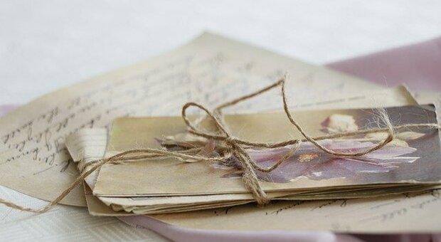 Dopo settanta anni ritrova una lettera della madre sfollata - Foto di Margarita Kochneva da Pixabay