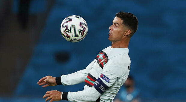 Cristiano Ronaldo, summit tra Mendes e la Juve: si decide il futuro del portoghese