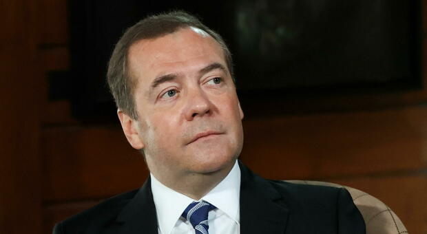 Terza guerra mondiale, Medvedev: «Inevitabile se la Nato toccherà la Crimea»