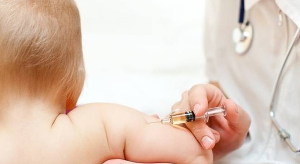 Vaccini, Consulta: «Legge su obbligo non è irragionevole»