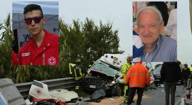 Ancona, tir travolge un ambulanza: muoiono Simone (28 anni) e Cosimo (81). Denunciato il camionista