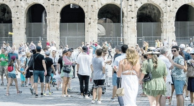 Turismo a Roma, stretta sugli affitti illegali: via dal web 15mila annunci. Nel mirino Airbnb