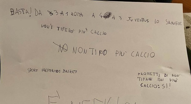 Roma, il piccolo Samuele deluso dopo la partita contro la Juve: «Non tifo più calcio». La lettera diventa virale