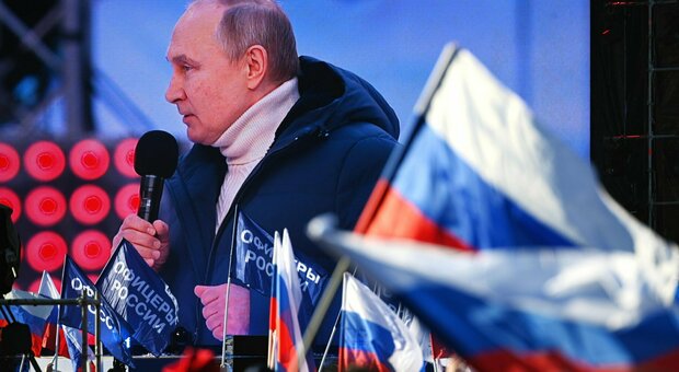 Faida per sostituire Putin, oligarchi russi si "assassinano a vicenda" per prendere il posto dello Zar