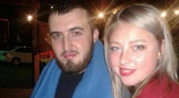 Sposi nell'acciaieria Azovstal, Andriy ucciso tre giorni dopo le nozze