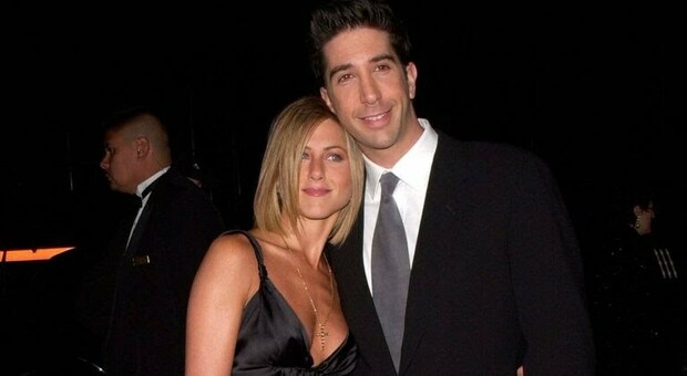 Jennifer Aniston e David Schwimmer sono una coppia? Le due star di Friends viste insieme