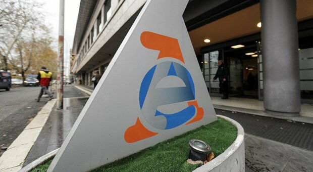 Stretta sul Fisco all'estero, le banche dovranno segnalare le operazioni oltre i 5000 euro