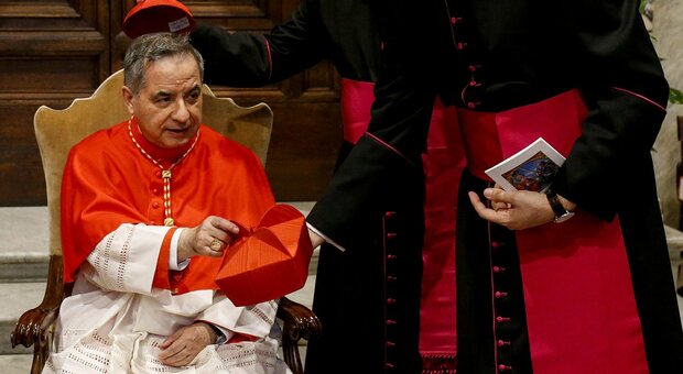 Becciu e la telefonata a Papa Francesco registrata: nell'audio la richiesta di conferma di autorizzare i pagamenti per liberare la suora rapita