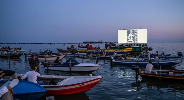 Barche e barchini a Venezia, una realtà anche per apprezzare il festival