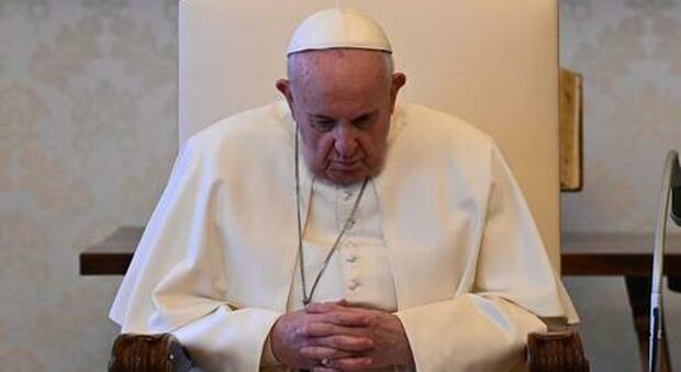 Ordine di Malta nel caos, il Papa congela le riforme per riportare al centro «spiritualità e trasparenza»