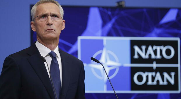 Nato divisa, Usa spaccati sull'adesione dell'Ucraina: si teme guerra nucleare. Bloccata anche la Svezia