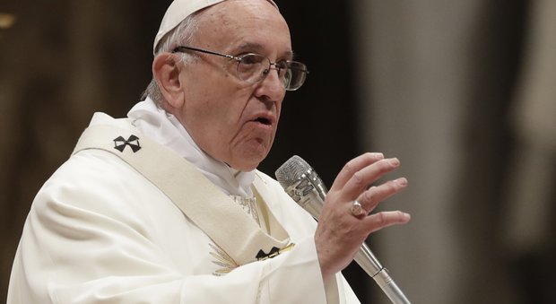 Papa Francesco sferza i ricchi cattolici: «L'avidità del denaro è alla radice di tutti i mali»