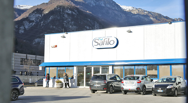 Safilo, impianto di Longarone a rischio chiusura e 472 lavoratori in bilico