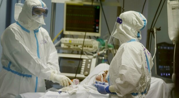 Fvg, infermieri no vax guariti tornano le sospensioni: a rischio 500 operatori