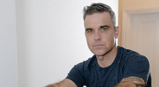 La star internazionale Robbie Williams ha rivelato di essere stato il bersaglio di un killer che voleva ucciderlo