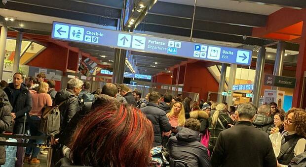 I passeggeri bloccati al San Francesco il pomeriggio di Capodanno