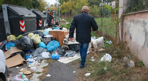Roma, Il pasticcio della pulizia: 6mila strade restano senza
