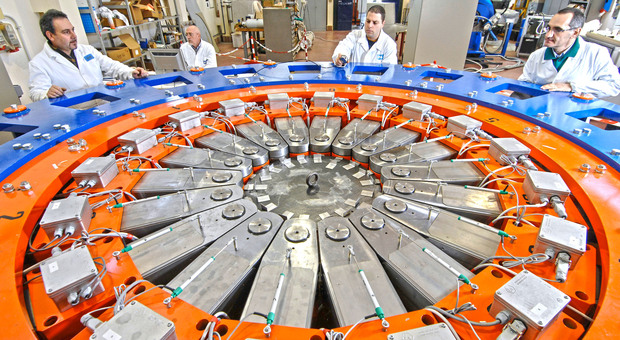 Cos è il reattore a fusione? L'Italia apre al nucleare, Draghi: «In arrivo entro il 2028». Di cosa si tratta e la differenza con la fissione
