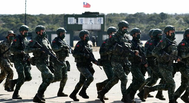 Taiwan, tensioni Cina-Giappone: «Se Pechino invaderà lo Stato, noi al fianco degli Usa per difenderlo»