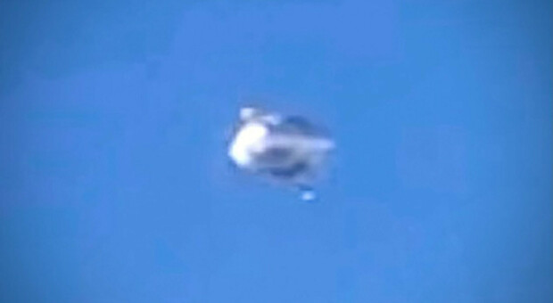 Ufo, nuovo video autenticato dal Pentagono: oggetti volanti al largo della California