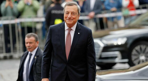 Gas, pressing Draghi sulla Ue: «Si è perso tempo». Dieci giorni per l'intesa: dal price cap ai fondi comuni