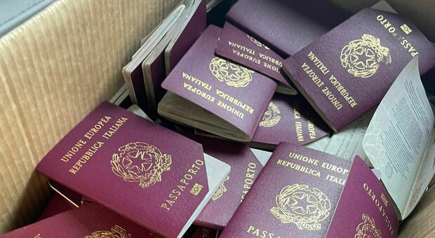 Boom di richieste di passaporti in questura a Treviso
