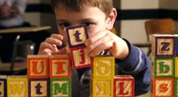 Autismo, nuovo studio rivela: si può «"riconoscere" già negli occhi dei neonati