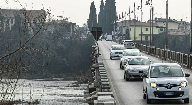 L'attuale ponte di Vidor sul Piave