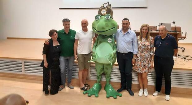 La mascotte Rospolino per il gli eventi dell'estate 2022 a Rosolina Mare