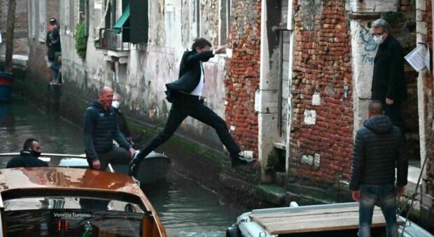 Tom Cruise durante le riprese di "Mission impossible" (Fotoattualità/Sebastiano Casellati)