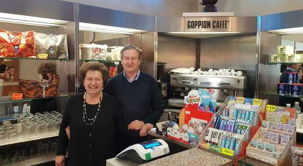 Beppino e Maria dopo 45 anni lasciano la caffetteria Goppion