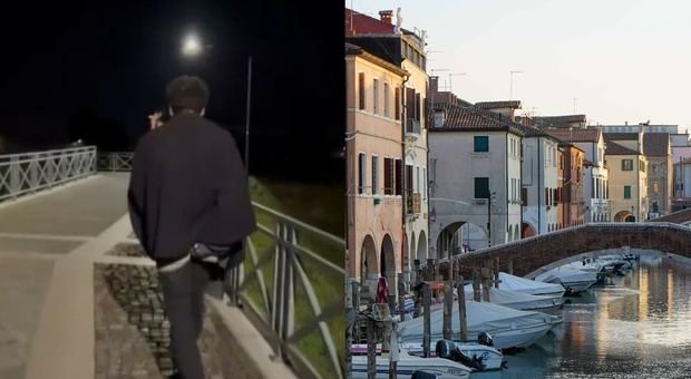 Allarme a Chioggia, misterioso molestatore in giro per la città: «Visto con i pantaloni tirati giù»