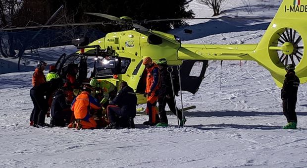 Si accascia in pista mentre scia giovane di 26 anni salvato dai volontari
