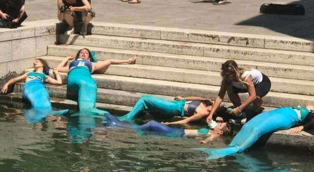 Sirenette in acqua a Venezia