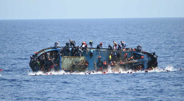 Migranti, piano commissione Ue in 20 mosse: anche codice condotta navi salvataggio