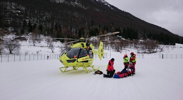 Lussari, malore fatale sulle piste da sci: muore turista di 72 anni
