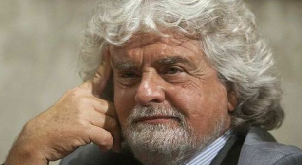 Minacce a Grillo: «Condoglianze, avrai lutti in famiglia nel periodo delle Feste». La Procura apre un fascicolo