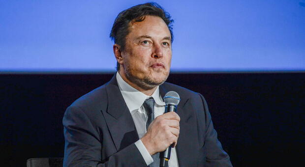 Elon Musk: «Ho perso 9 kg con la dieta del digiuno intermittente». Ecco di cosa si tratta