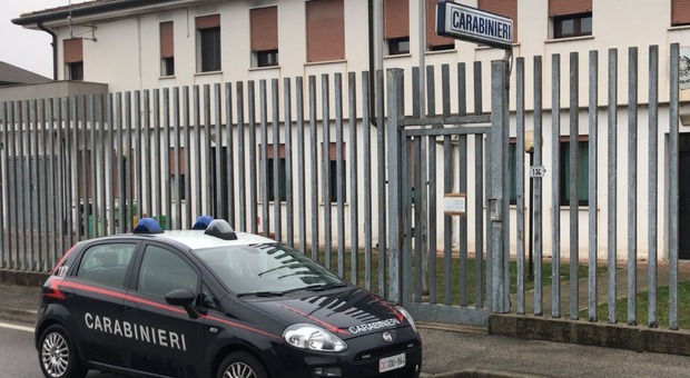 La stazione dei carabinieri di Ceregnano