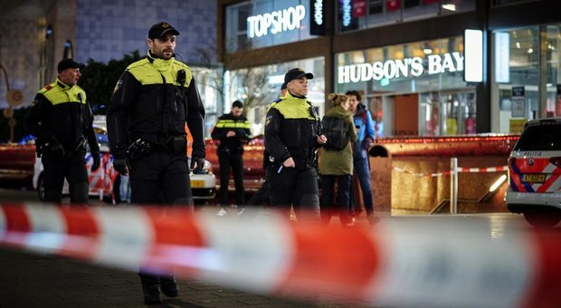 Olanda, attacco con il coltello all'Aja: arrestato un senza fissa dimora