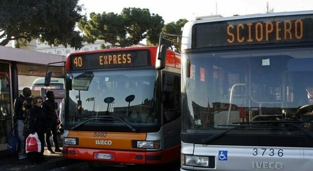 Sciopero lunedì 11 ottobre, caos bus e metro: fasce di garanzia a Roma, Milano, Napoli, Bologna, Genova, Torino e Bari
