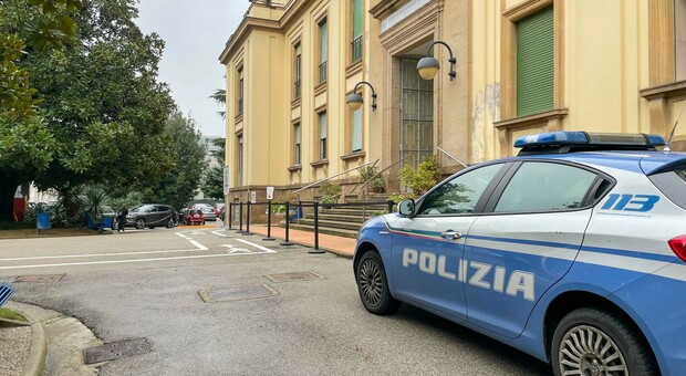 La pattuglia della polizia intervenuta allo Iov di Padova