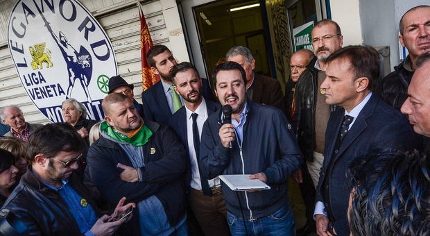 Salvini all'apertura della sede Lega a Noventa padovana